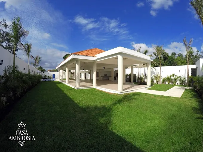 Casa Ambrosía Daneyra